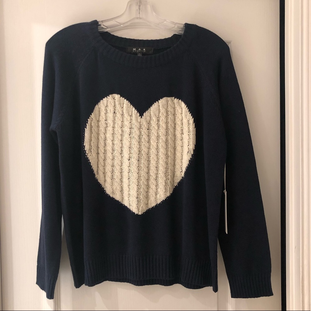 Heart knit navy blue sweater L